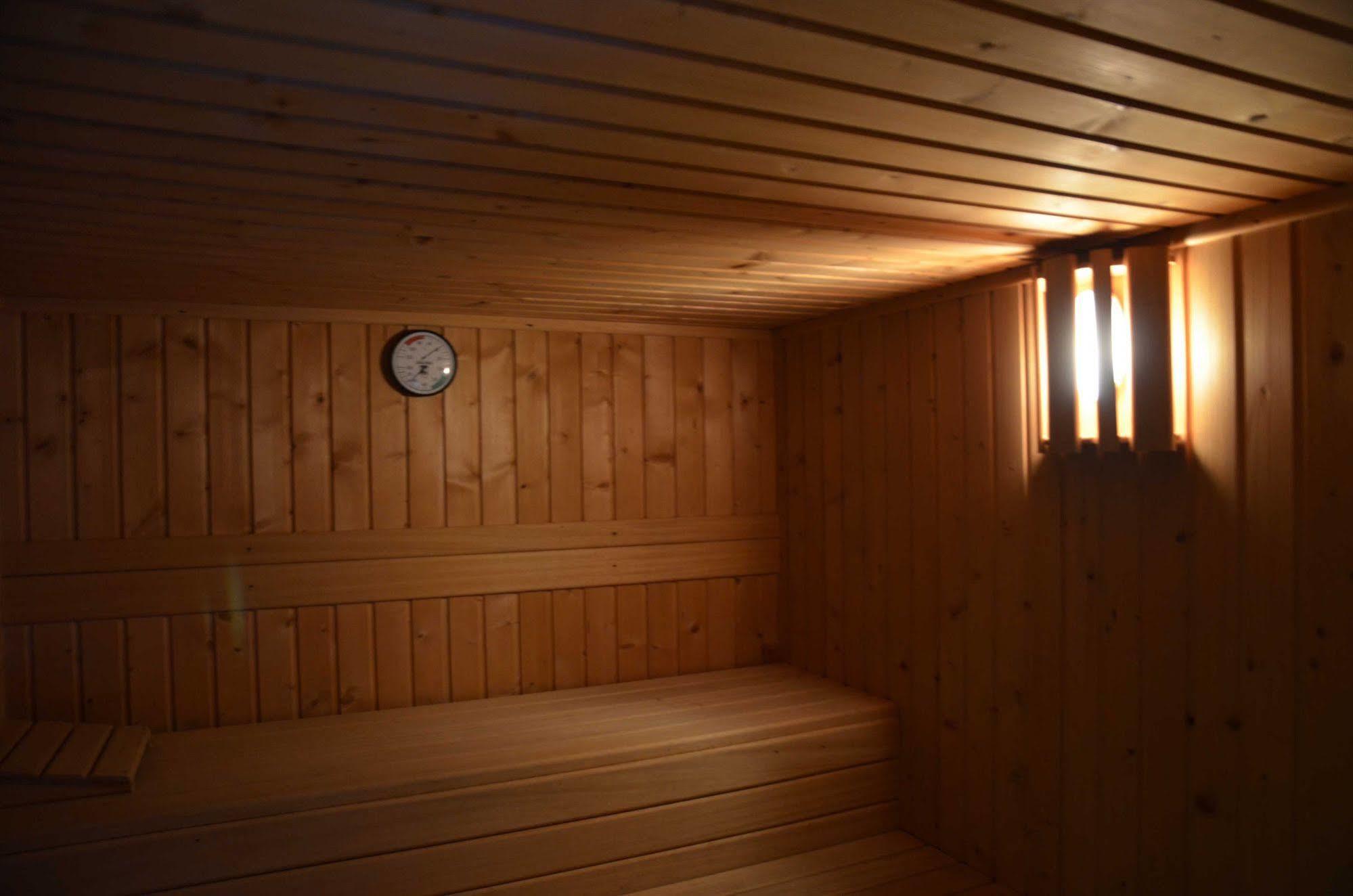 Apartamentos Spa Cantabria Infinita Cillorigo de Liebana Exteriör bild