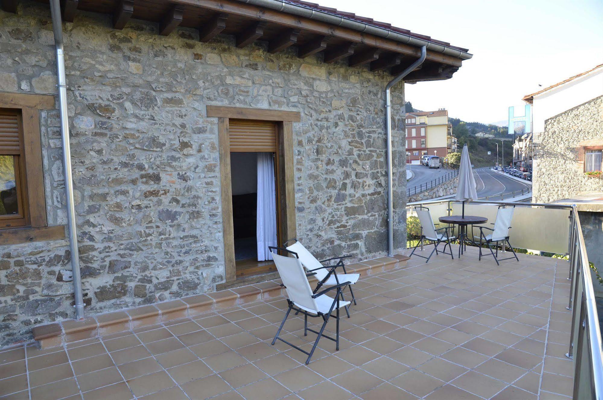 Apartamentos Spa Cantabria Infinita Cillorigo de Liebana Exteriör bild
